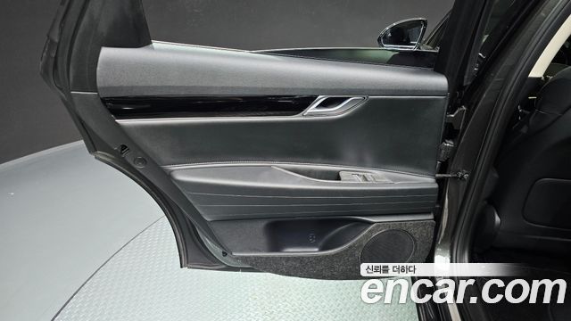 Genesis G80 2023 — photo 15