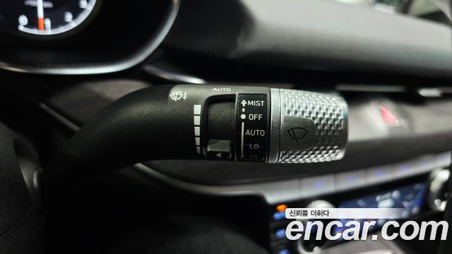 Genesis G80 2023 — photo 28