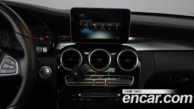 Mercedes-Benz C-Class 2016 — photo 13