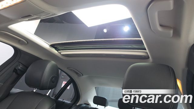 Mercedes-Benz C-Class 2016 — photo 18