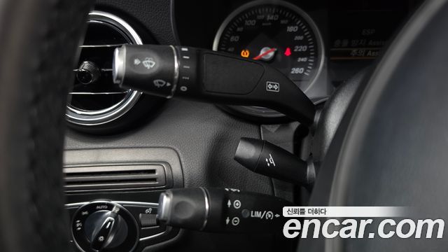 Mercedes-Benz C-Class 2016 — photo 19