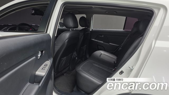 Kia Sportage 2015 — photo 16