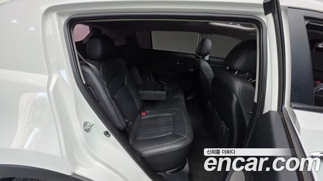 Kia Sportage 2015 — photo 18