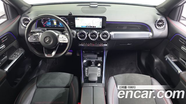 Mercedes-Benz GLB-Class 2023 — photo 7