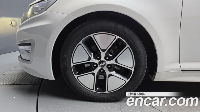 Kia K5 2013 — photo 5