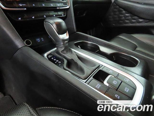 Hyundai Santafe 2019 — photo 9