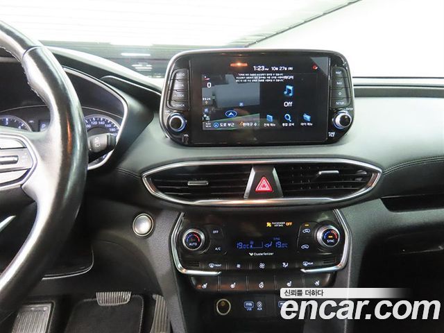 Hyundai Santafe 2019 — photo 10