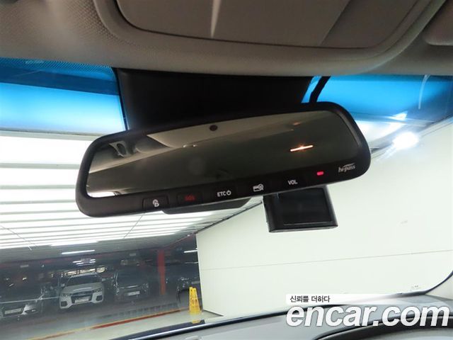 Hyundai Santafe 2019 — photo 12