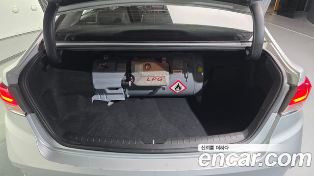 Hyundai Sonata 2019 — photo 20