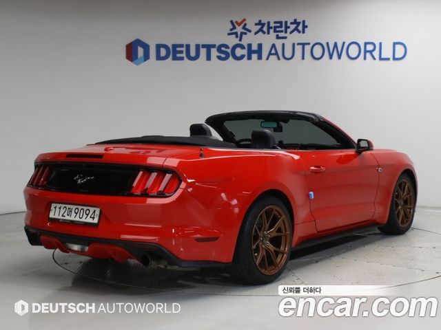 Ford Mustang 2017 — photo 2