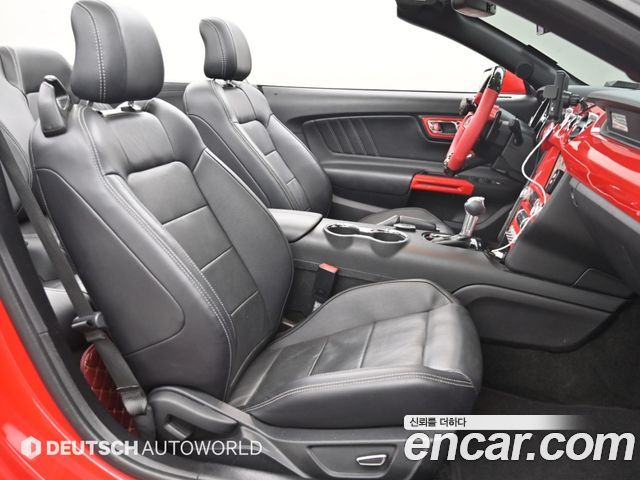 Ford Mustang 2017 — photo 10