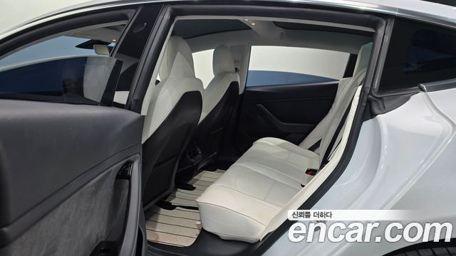 Tesla Model 3 2020 — photo 18