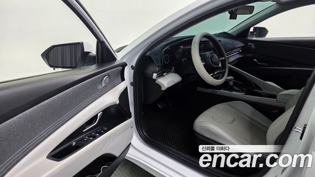 Hyundai AVANTE 2023 — photo 12