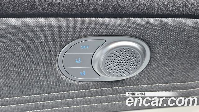 Hyundai AVANTE 2023 — photo 13