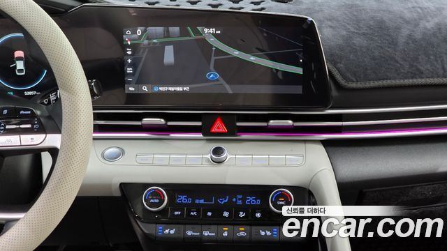 Hyundai AVANTE 2023 — photo 16