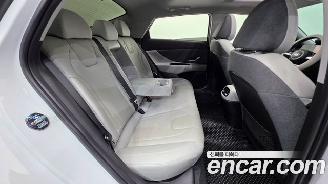Hyundai AVANTE 2023 — photo 20