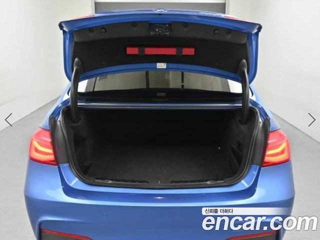 BMW 3-Series 2017 — photo 20