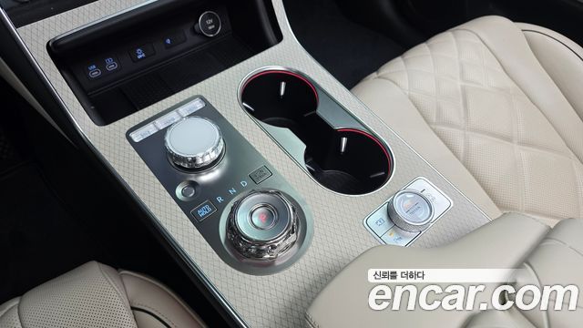 Genesis GV80 2024 — photo 12