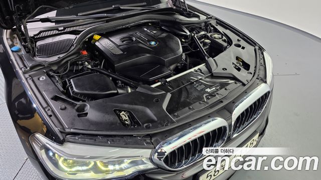 BMW 5-Series 2017 — photo 6