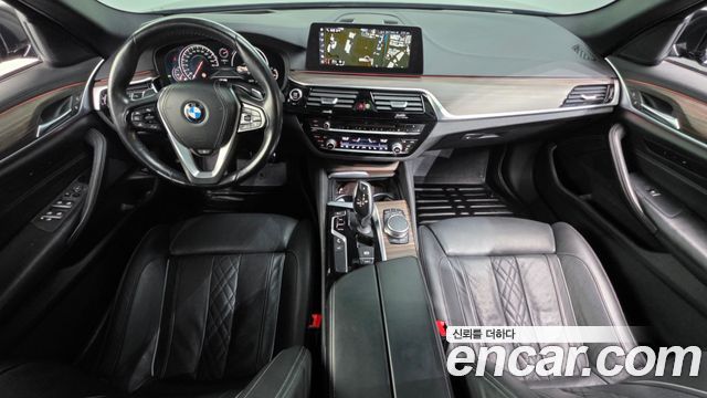 BMW 5-Series 2017 — photo 7