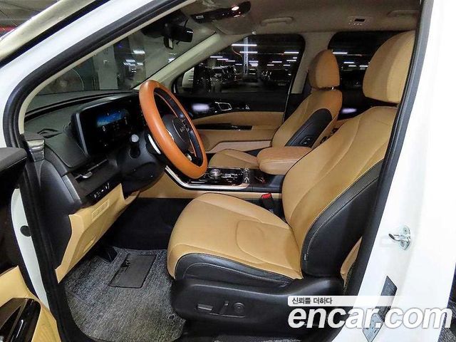Kia Canival 2023 — photo 6
