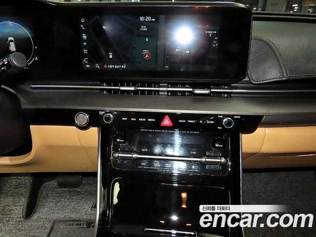 Kia Canival 2023 — photo 11