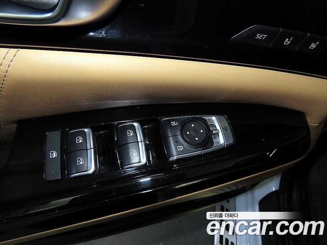 Kia Canival 2023 — photo 13