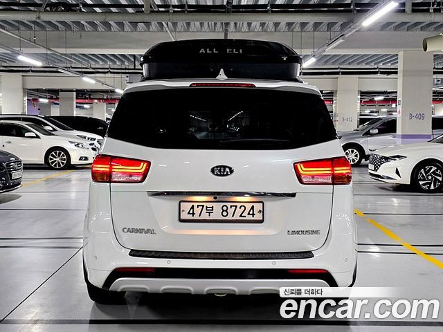 Kia Canival 2016 — photo 4