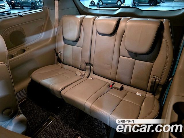 Kia Canival 2016 — photo 7
