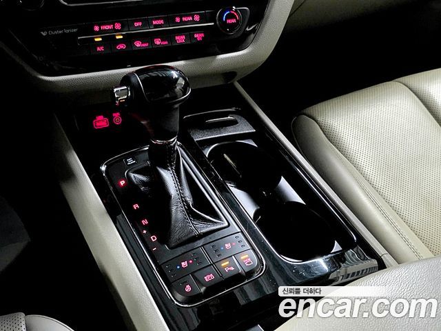 Kia Canival 2016 — photo 12