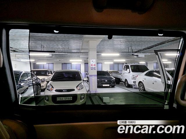 Kia Canival 2016 — photo 16