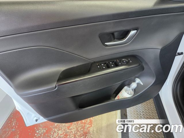 Hyundai Kona 2023 — photo 4