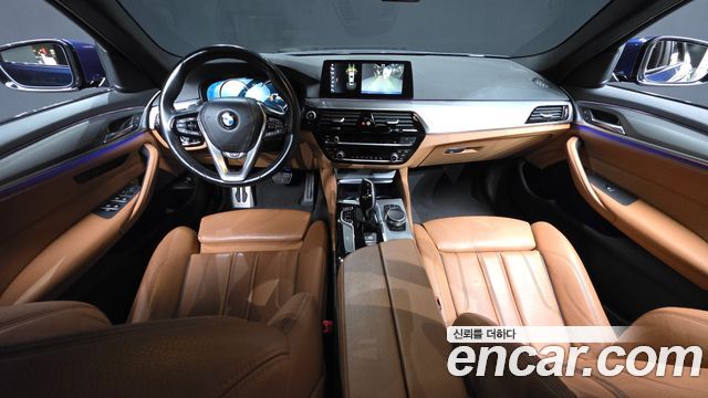 BMW 5-Series 2017 — photo 7