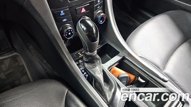 Hyundai Sonata 2013 — photo 12
