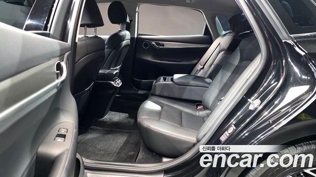 Hyundai Grandeur 2022 — photo 18