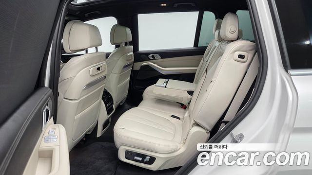 BMW X7 2025 — photo 16