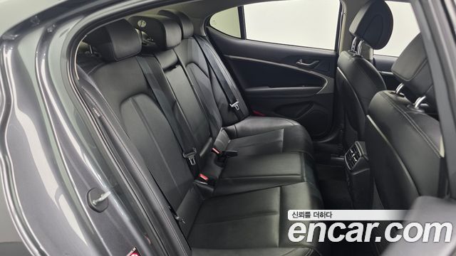 Genesis G70 2020 — photo 17