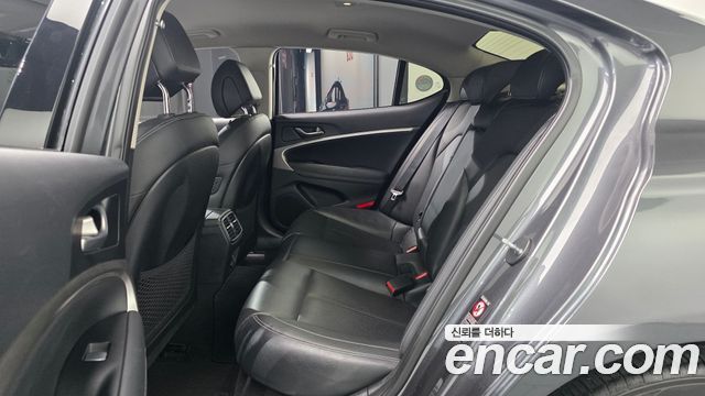 Genesis G70 2020 — photo 18