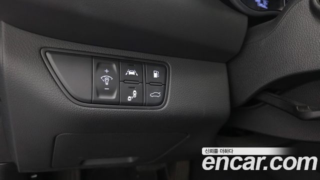 Genesis G70 2020 — photo 24
