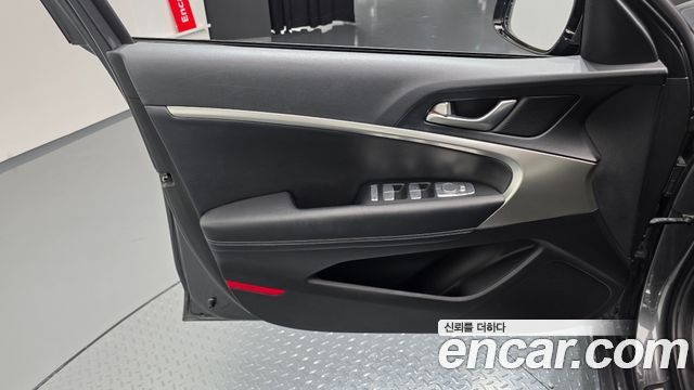 Genesis G70 2020 — photo 14