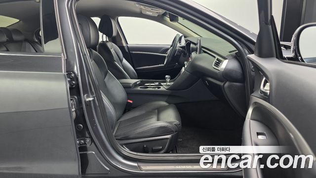 Genesis G70 2020 — photo 16
