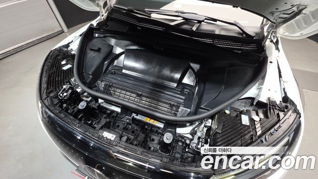 Mercedes-Benz EQE 2023 — photo 6
