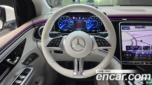 Mercedes-Benz EQE 2023 — photo 19