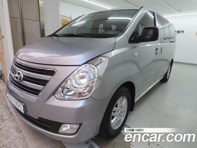 Hyundai Starex 2017 — photo 2