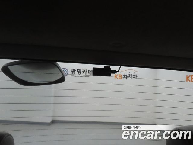 Hyundai Starex 2017 — photo 15