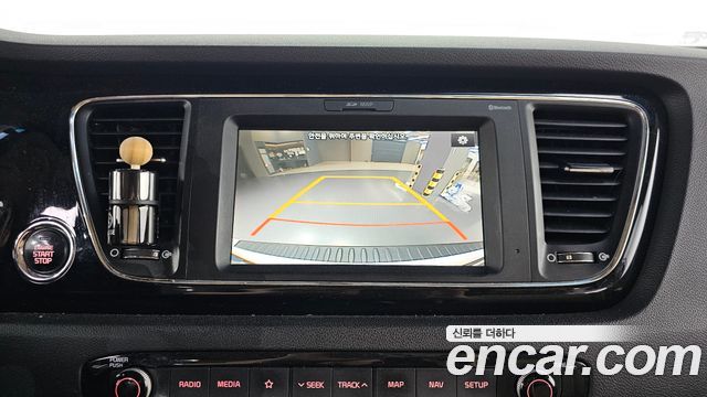 Kia Canival 2018 — photo 15