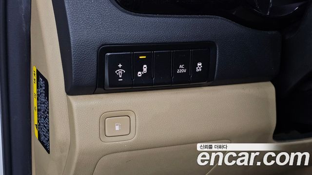 Kia Canival 2018 — photo 16