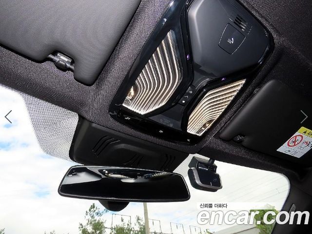 BMW 3-Series 2021 — photo 16