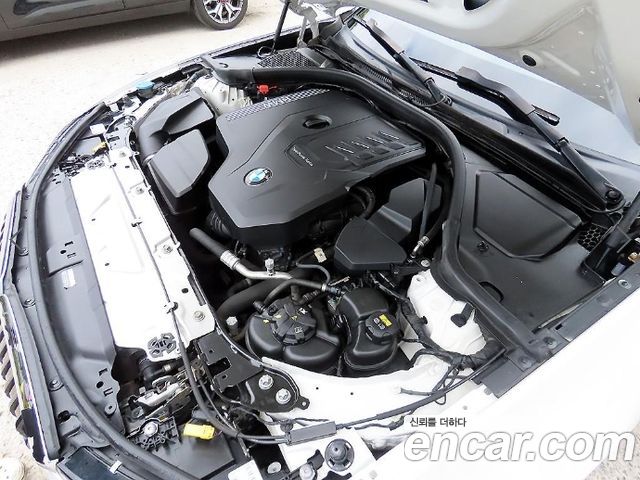 BMW 3-Series 2021 — photo 19