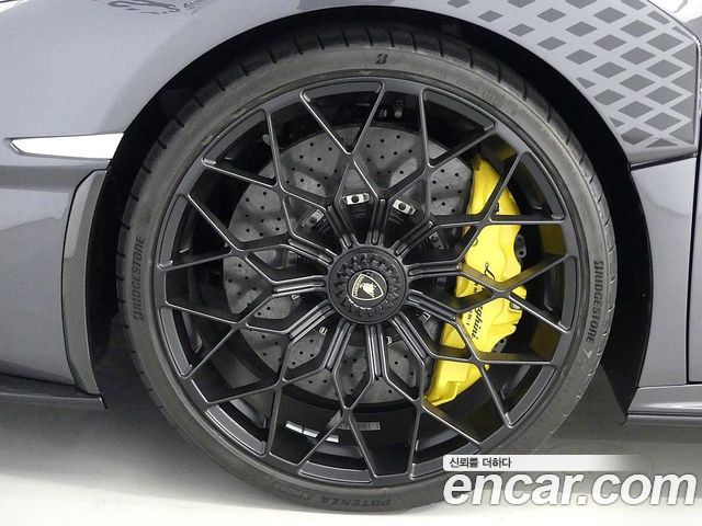 Lamborghini Huracan 2022 — photo 4